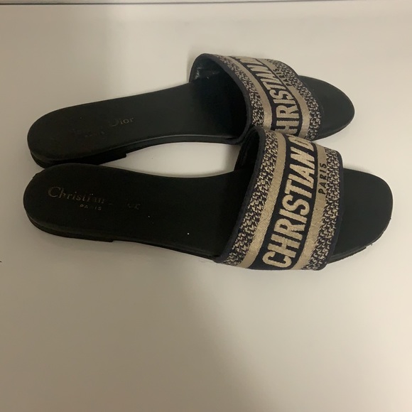 COPY - DIOR - DWAY SLIDE VERY GOOD CONDITION - Picture 5 of 8